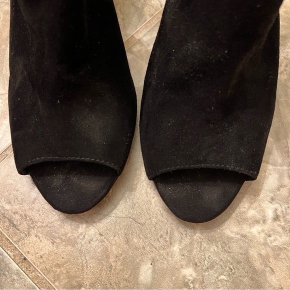 Alfani Emerrie Suede Black Heels - Picture 3 of 13